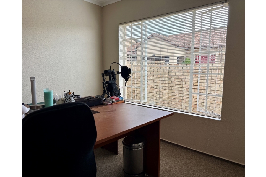 2 Bedroom Property for Sale in Sasolburg Ext 11 Free State
